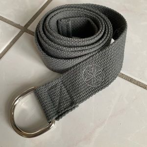 🏈 Gaiam NIP Yoga  Canvas Strap grey gray